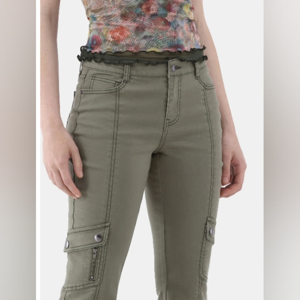 No Boundaries Cargo Pants - Picture 3 of 5